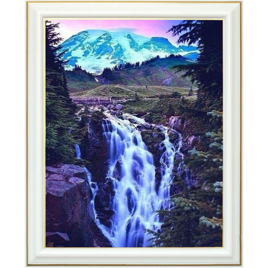 Broderie diamant - Chute de montagne