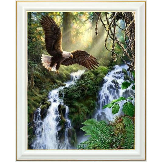 Broderie diamant - Aigle et cascade de la forêt