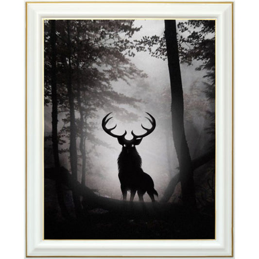 Broderie diamant - Cerf en noir et blanc